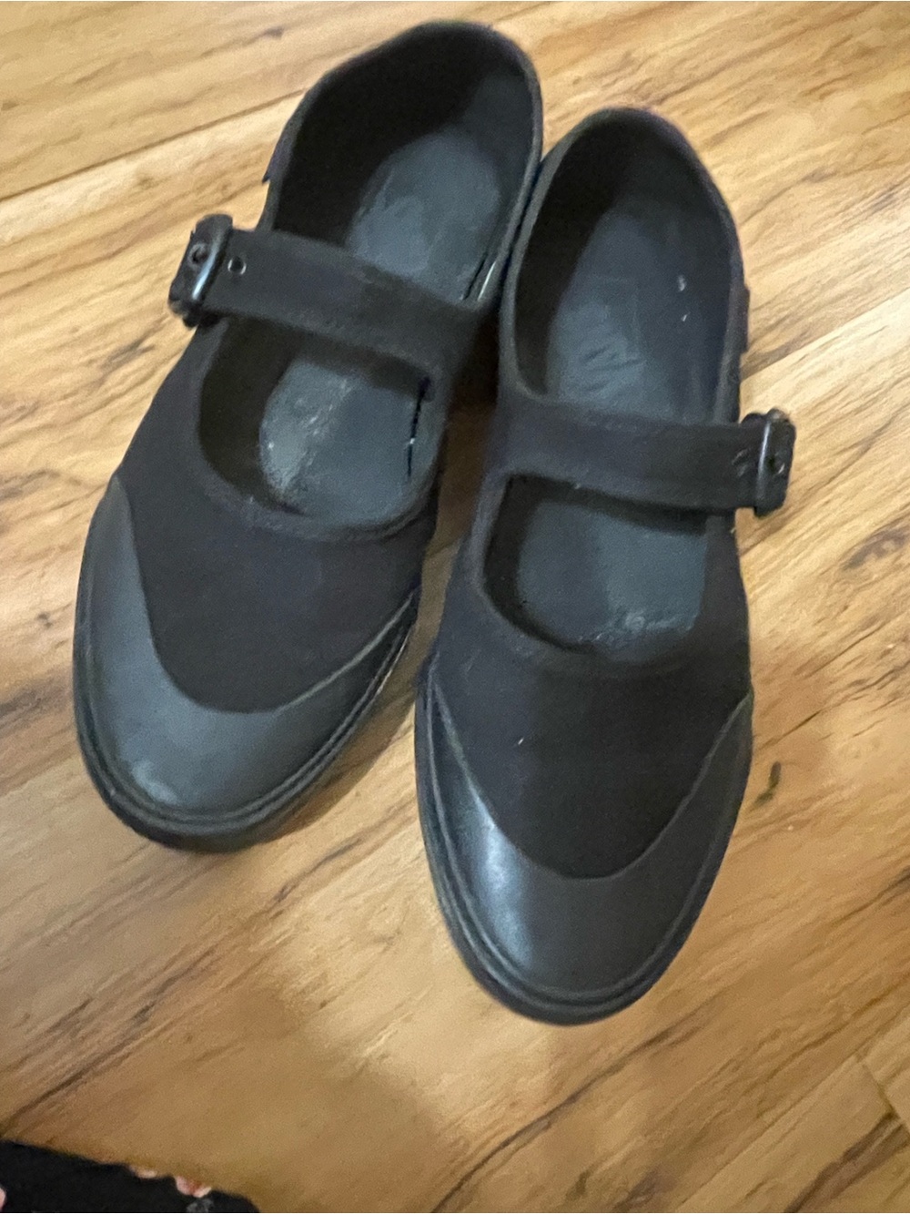 Vans Classic Mary Jane School Shoes in Black